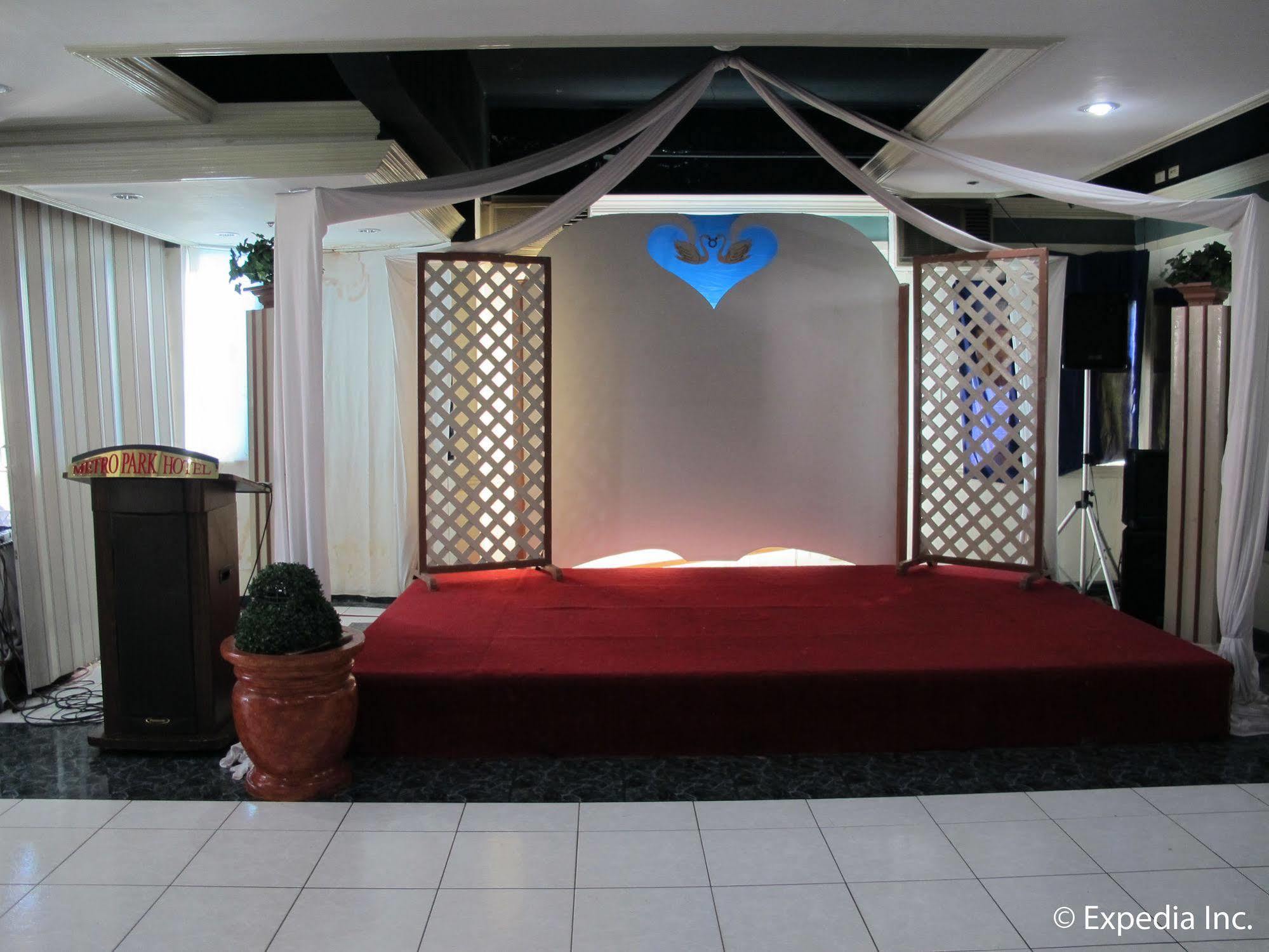 Metro Park Hotel - Cebu City Eksteriør bilde